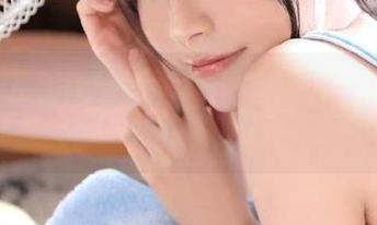 模范学院 – 白子嫣nicky女友写真合集分享，捕捉那些让人心动的青春瞬间与情感