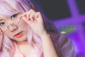 追随甜糖大魔王的甜蜜步伐：普通JK写真图集精彩放送