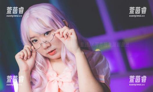 追随甜糖大魔王的甜蜜步伐：普通JK写真图集精彩放送