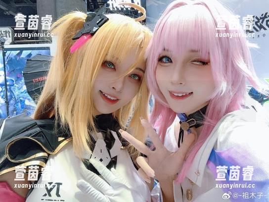 祖木子富贵少女白丝写真图册：在华美与诗意中找寻少女的灵魂
