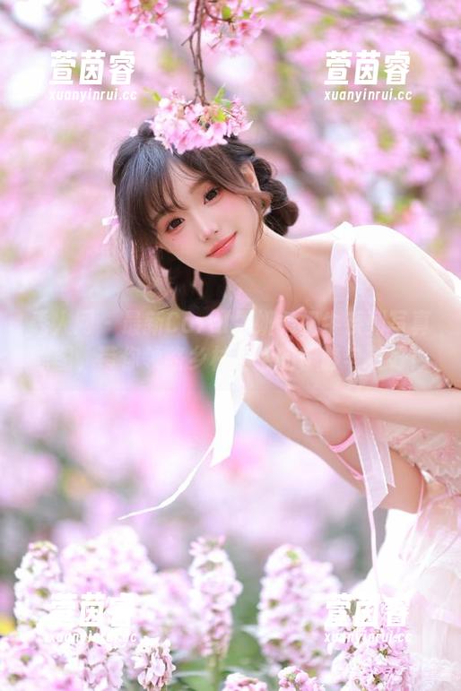 秀人网-Carol周妍希 秀人网 - 最新Carol周妍希奶牛系列写真原图,带你领略乡村生活的宁静与美好!