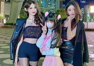 秀人网 – Carol周妍希的红裙魅惑写真，无圣光拍摄技术呈现五彩斑斓的美图