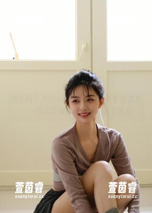 秀人网 - Miko酱姐姐最新写真套图发布，一起欣赏她作品中的青春与活力