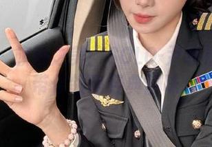 秀人网 – 旗袍之美：SOLO-尹菲福利图集带你领略经典韵味