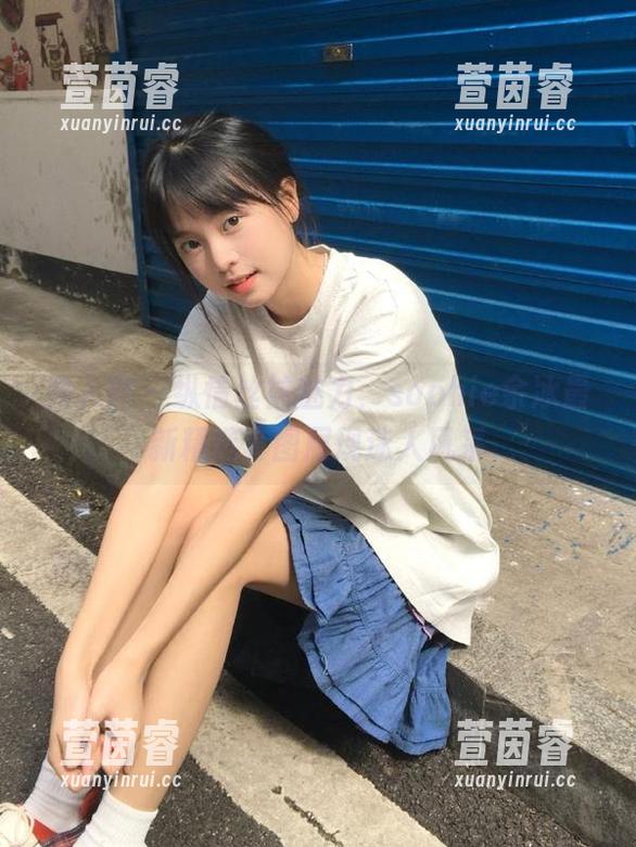 秀人网 - 纵情丝袜魅力，sophie余冰最新精选套图展现迷人风采