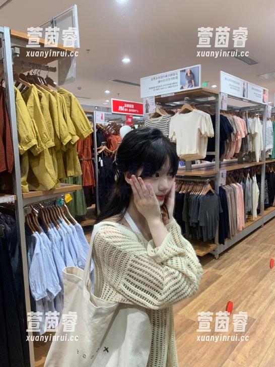 秀人网-卓君Jeanes 秀人网 - 免费欣赏卓君Jeanes的精美礼服照片,感受艺术与时尚的完美结合!