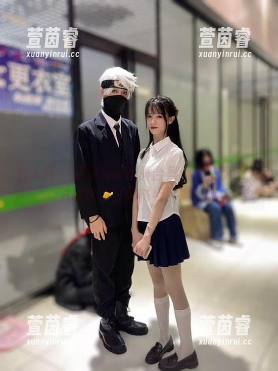 秀人网-卓芷伊EricA 秀人网 - 红裙私房写真合集:卓芷伊EricA展现独特风格与妩媚韵味