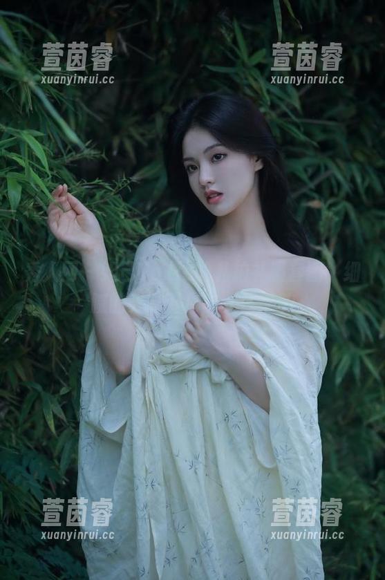 秀人网-妲己Toxic 秀人网 - 妲己Toxic的私拍礼服套图,细腻的光影下尽显女性之美