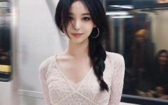 秀人网 – 小芭乐的温柔写真在线合集，开启你的心动之旅吧！