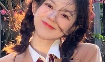 秀人网 – 探秘小逗逗高跟鞋写真背后的故事与精彩照片