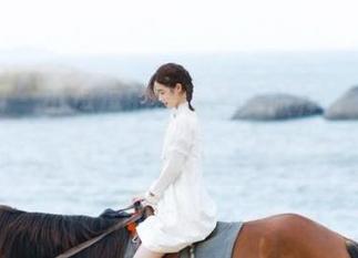 秀人网 – 小逗逗的高清写真旅程：“妹妹”让我们相信美好依然存在