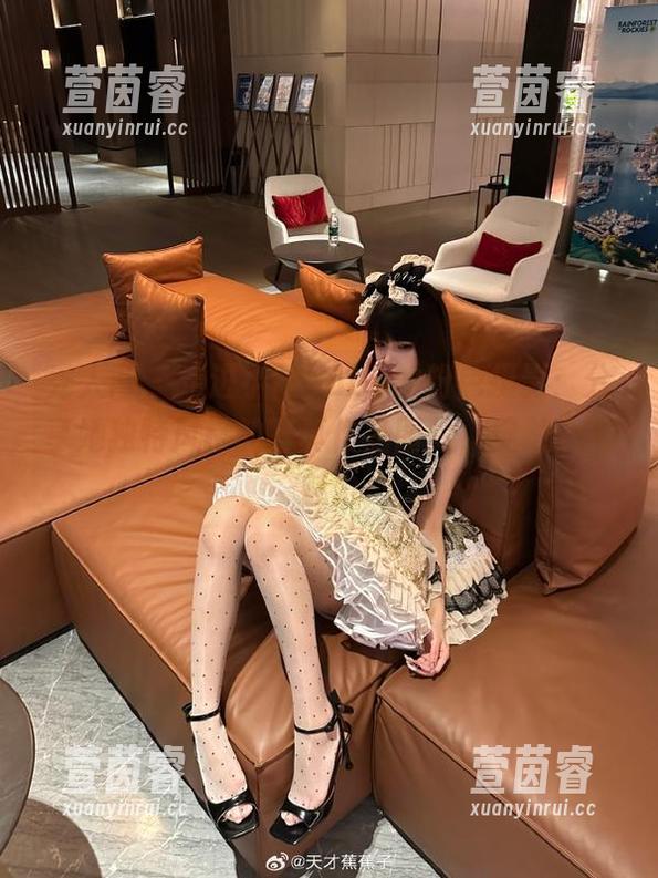 秀人网-小雨baby 秀人网 - 走进小雨baby的粉色摄影:分享她独特风格的写真作品图片,绽放个人魅力