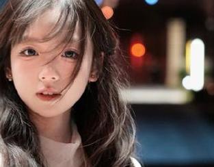 秀人网 – 亲密接触星星baby的牛仔裤作品合集，感受她流淌的艺术与创作灵感