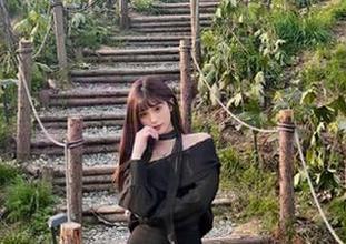 秀人网 – 神秘博主李雅柔182CM纯白风格美图图集，感受不一样的视觉盛宴