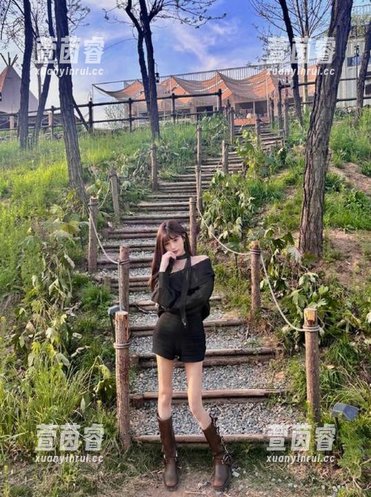秀人网-李雅柔182CM 秀人网 - 神秘博主李雅柔182CM纯白风格美图图集,感受不一样的视觉盛宴