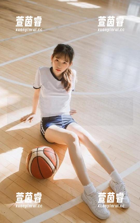 秀人网 - 夏季必看！林文文yooki泳衣美图带来清新一夏，火速下载吧！
