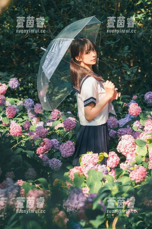 秀人网-林昔予yorki 秀人网 - 办公室中的艺术:林昔予yorki的创意写真实践原图与图片合集