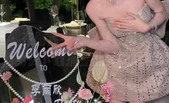 秀人网 – 在图库中发现林星阑灰丝背后的故事，免费下载捕捉心灵的写真瞬间！