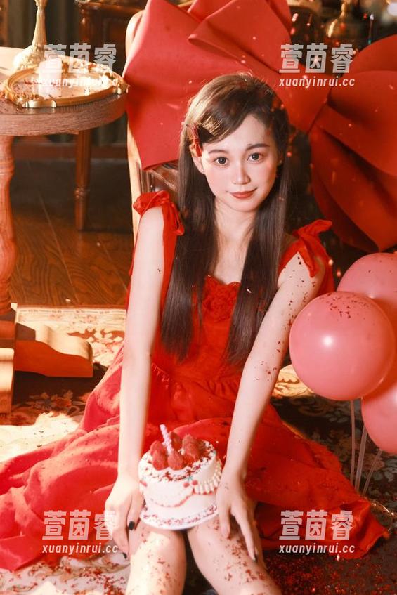 秀人网 - 果儿Victoria女神魅惑写真精选套图，感受那份无法抵挡的魅力