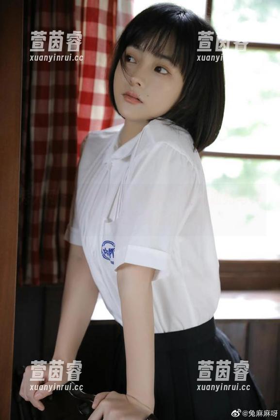 秀人网-柚柚小奶瓶 秀人网 - 不容错过!柚柚小奶瓶油亮写真全新原图免费提供下载