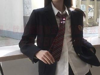 秀人网 – 欧阳妮娜娜圣诞高清写真在线分享，记录冬日的美好瞬间！
