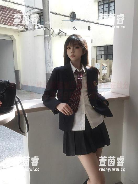 秀人网 - 欧阳妮娜娜圣诞高清写真在线分享，记录冬日的美好瞬间！