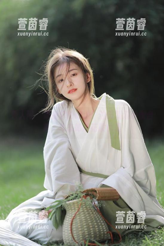 秀人网-油田溪溪 秀人网 - 震撼你的眼球!油田溪溪瑜伽合集,体态如莲花般优美