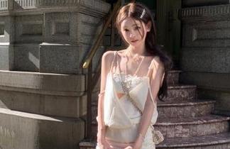 秀人网 – 王雨纯女神的优雅瞬间，精致写真套图尽显她的迷人气质