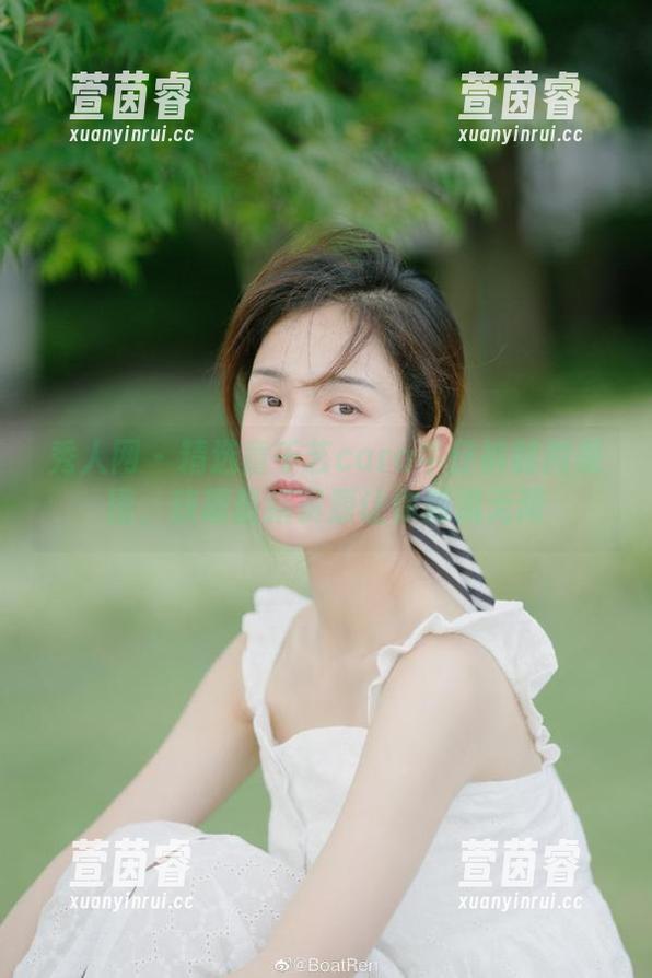 秀人网 - 精选童千艺cara牛仔裤时尚美图，获取最新资源让你潮流无限