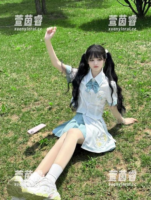 秀人网 - 全面收藏绮里嘉Ula的温柔写真全集：绝美原图集锦不容错过