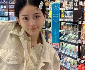 秀人网 – 绮里嘉ula天台作品集：极致美感原图与丰富图册展示