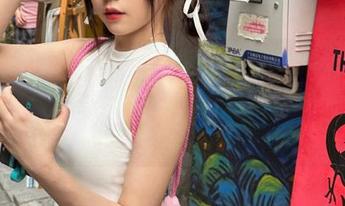 秀人网 – 艾栗栗栗栗栗栗吖女孩的欢乐写真人生：你的图片库也需要这些搞笑作品！