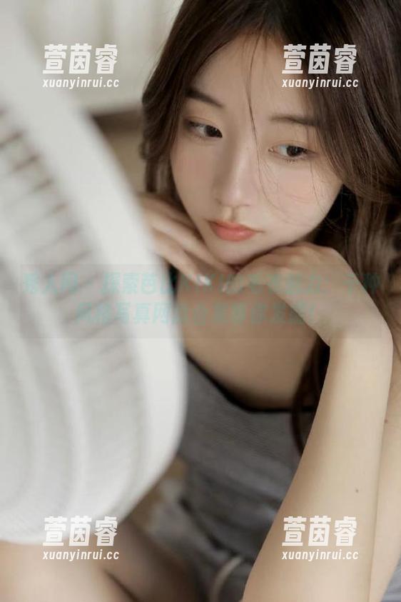 秀人网 - 探索芭比KIKI的毛衣魅力：千种风格写真网盘合集等你发掘！