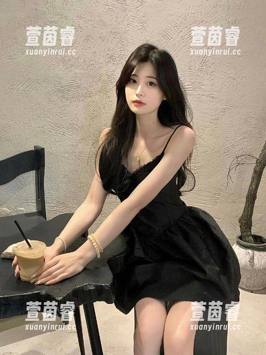 秀人网-雨瞳Yoyo 秀人网 - 雨瞳Yoyo倾情呈现:死库水写真大赏,精美作品免费下载中!