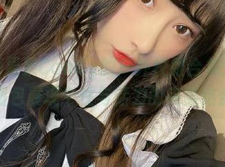 探索糖果果Candy的户外校服合集：缤纷图包展现个性与活力的完美结合