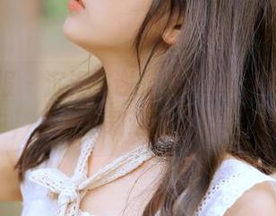糖果画报 – 沉浸在谢芷馨Sindy双马尾美图中，免费下载这份活泼写真吧！