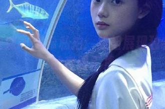 紧急企划 – 见希私拍：姐姐展现独特魅力的套图汇集