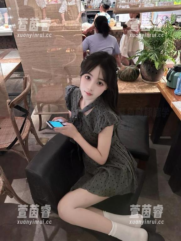 微密圈 - 私房照直击内心：紫色哒豚豚学姐的图包让人无法抗拒