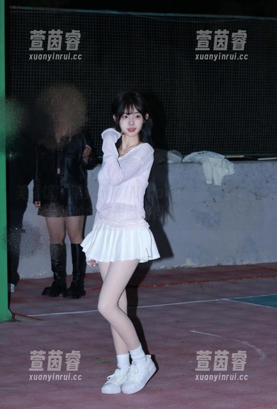 美媛馆-糯美子MINIbabe 美媛馆 - 糯美子MINIbabe夏天的魔力:看看她的全集作品如何定义这个季节
