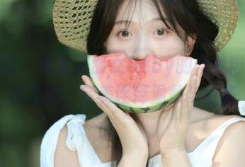微密圈 – 欣赏美邵女Baby的蕾丝肉色丝袜写真，完美诠释温柔与魅惑