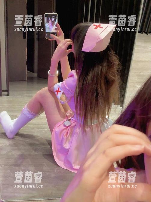 微密圈 - 艾拉·isla的镂空艺术：独特壁纸合集带你领略时尚与美感
