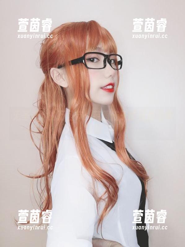 无圣光下的万圣节：芋圆侑子的另类写真呈现