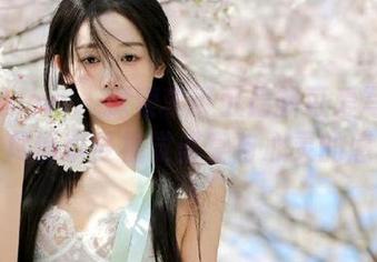 花漾show – 探索李可可最新可爱写真合集，尽情享受视觉盛宴与心灵的感动！