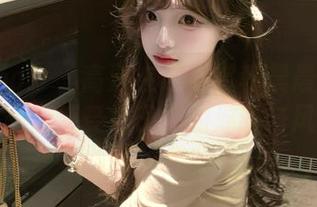 花漾show – 高清在线欣赏李晨晨的棉袜作品，感受袜子里的温暖与风情