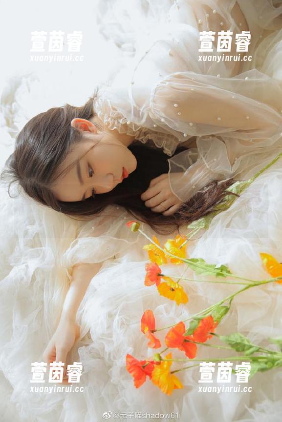 蜜桃社-米琪MIKI 蜜桃社 - 体验米琪MIKI的高清清纯写真,一键下载尽享心灵画卷