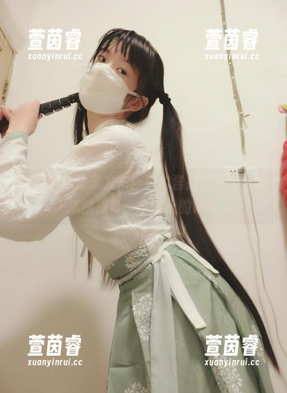 最新图库独家发布：西尔酱挂衣写真，细腻捕捉每一个动人的瞬间