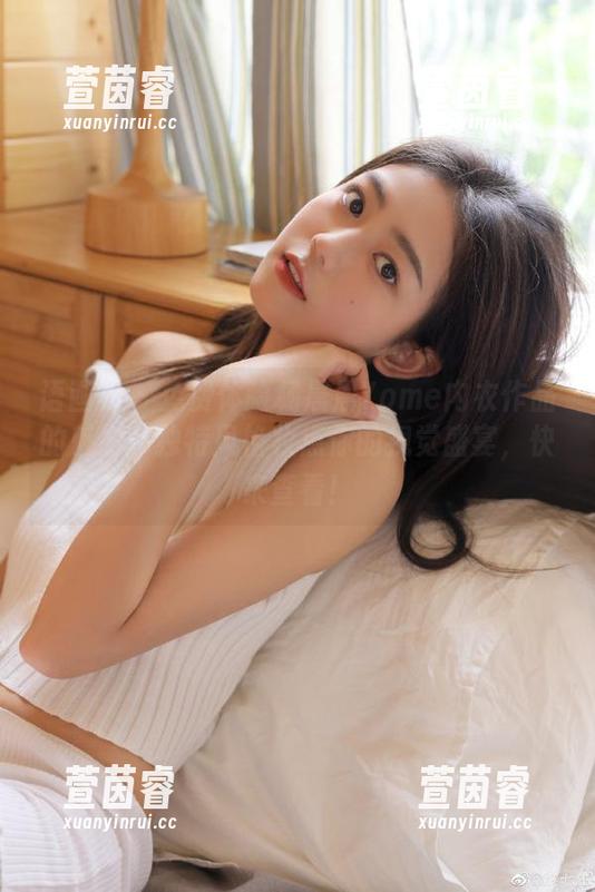语画界 - 免费体验杨晨晨Yome内衣作品的魅力，独特风格妆点你的视觉盛宴，快来查看！