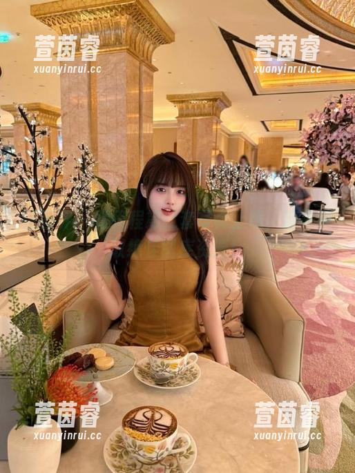 语画界-程程程 语画界 - 程程程第二套写真上线,速来获取绝佳图库资源!
