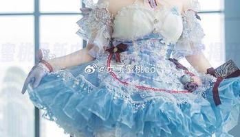 贞子蜜桃最新内衣写真集：带你揭开她的性感秘密