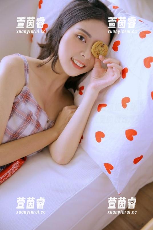 微密圈 - 细腻原图分享：铁锤姐姐化身“纯白战神”，每一张都是视觉的极致享受
